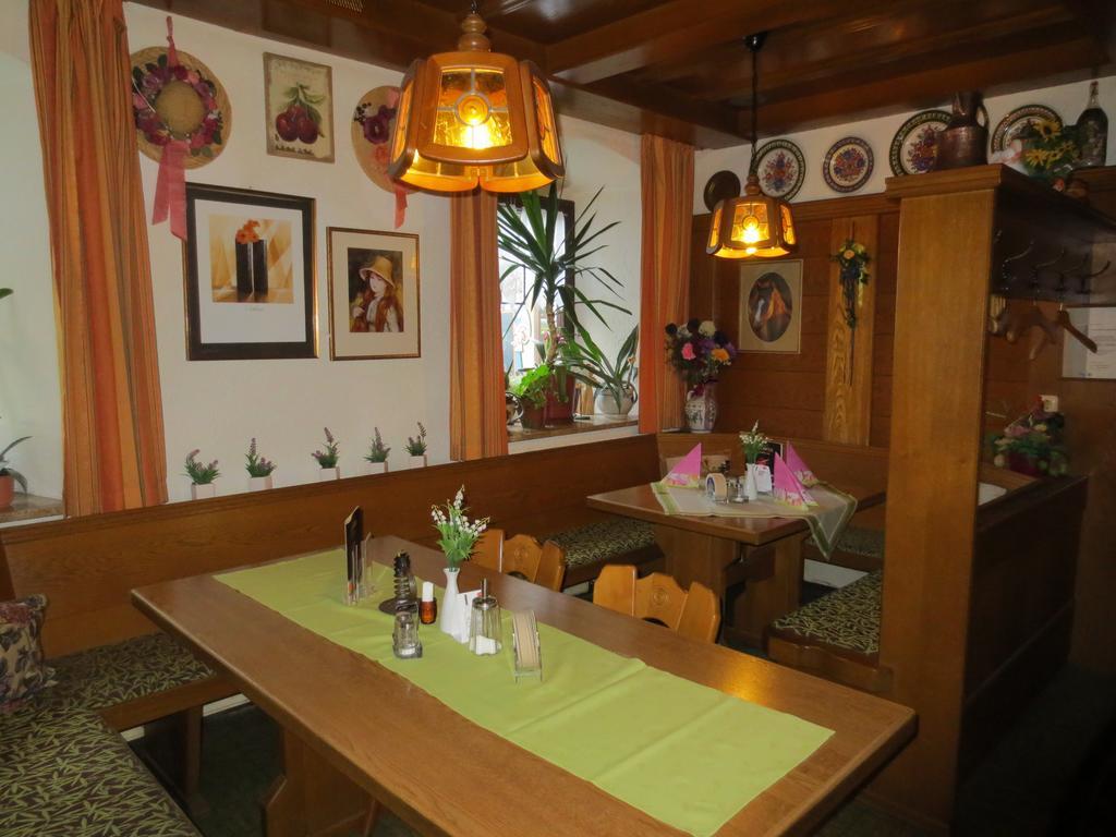 Gasthof Pension Kirschner Lappersdorf  エクステリア 写真